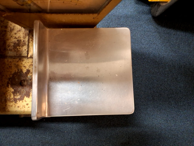 Købmandsvægt med  2 skåle